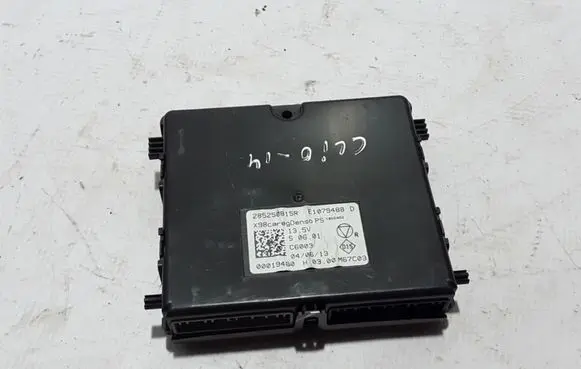 Renault Clio IV Other control units/modules 285250815R
