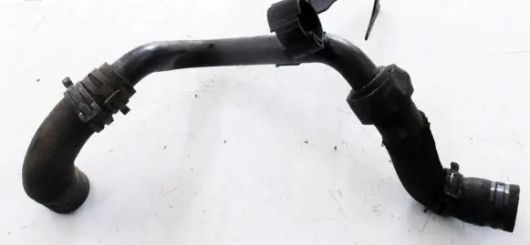 Volkswagen PASSAT B6 Engine coolant pipe/hose