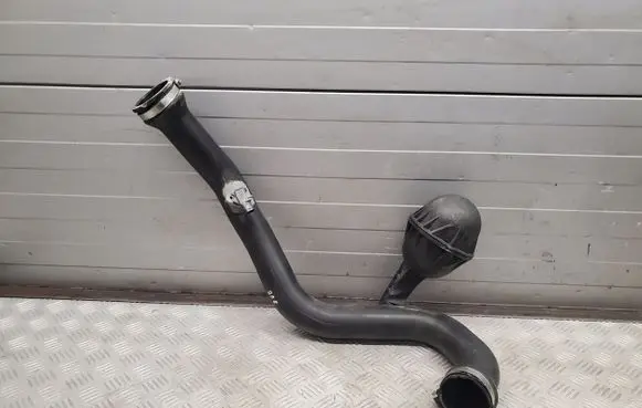 Audi A4 S4 B9 8W Intercooler hose/pipe 8W0145673AN