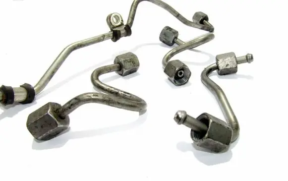 Jeep Compass Fuel injector supply line/pipe 