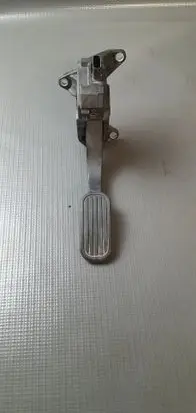 Toyota C-HR I Accelerator throttle pedal 78110F4020