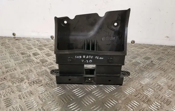 KIA Sorento Air intake duct part 28213C5100 28212C5100