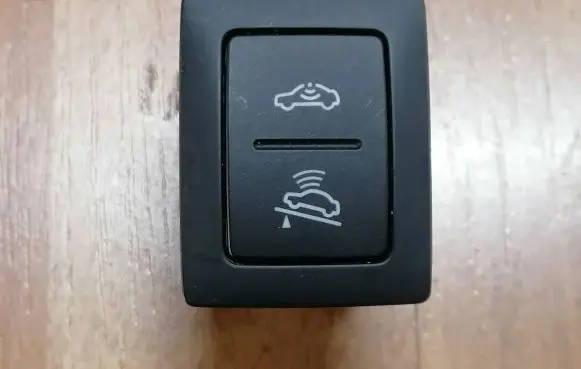 Volkswagen Touareg I Alarm switch 7L6959899 04141T