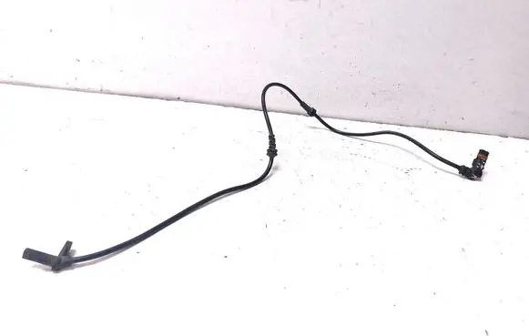 Mercedes-Benz GLK (X204) ABS brake wheel speed sensor A2045400517