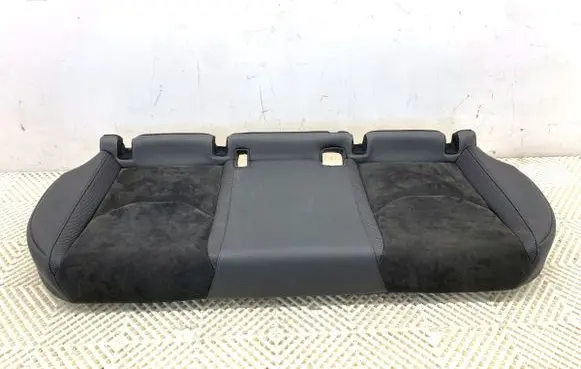 Seat Leon (5F) Second row seats 