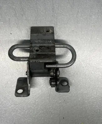 Audi A4 S4 B5 8D Rear door lower hinge 8D0833412C