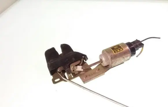 Hyundai Sonata Tailgate/trunk/boot lock/catch/latch 9579033050