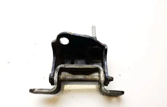 Subaru Outback Tailgate/trunk/boot hinge