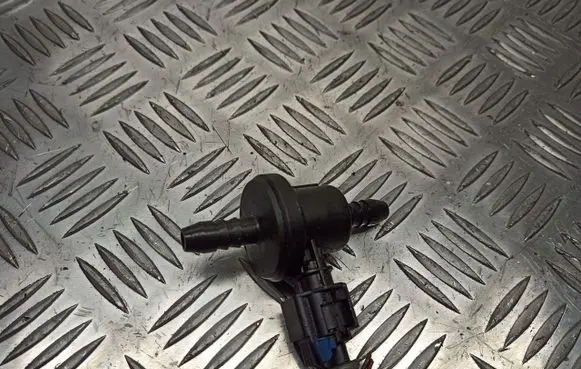 Opel Zafira B Valve vacuum 