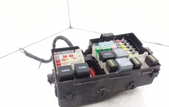 Ford Focus C-MAX Fuse module 3M5T14K733NYG 3M5T14K733