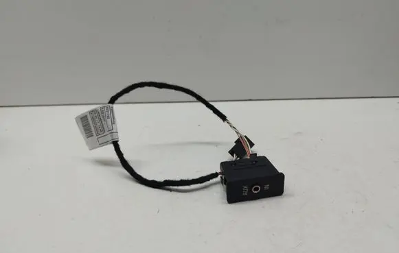 BMW 3 E90 E91 AUX in-socket connector 6930561 9231763