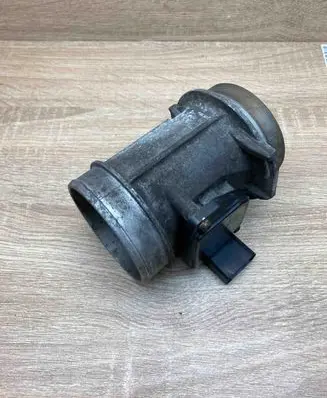 Audi A6 S6 C5 4B Mass air flow meter AFH7025C