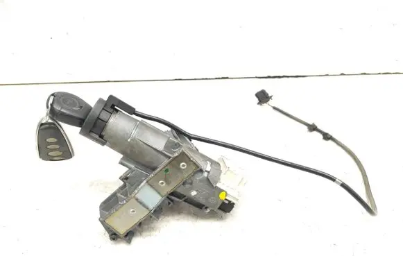 Ford Galaxy Ignition lock P012106