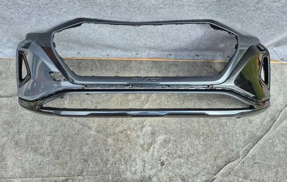 Audi Q8 e-tron Front bumper 4M8807437H 4M8807438H