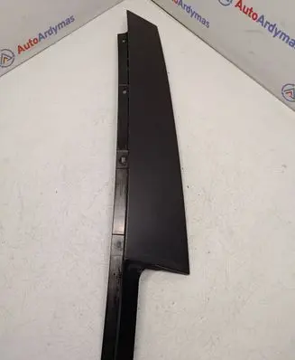 (B) pillar trim (top)
