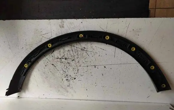 Volvo C30 Fender trim (molding) 30779135