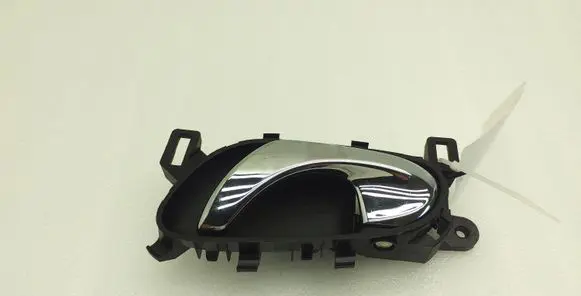Rear door interior handle