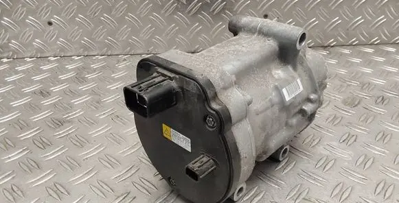 Toyota Corolla E210 E21 Air conditioning (A/C) compressor (pump) ESB20C 0424000370 8C20101