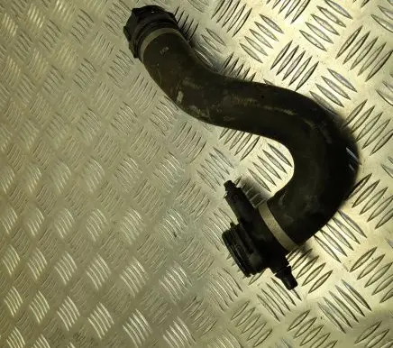 Volkswagen PASSAT B8 Engine coolant pipe/hose 8054852