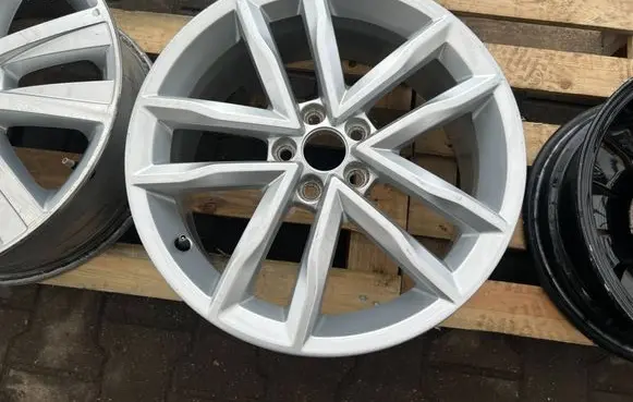 Volkswagen Polo V 6R R17 alloy rim 6RR601025A
