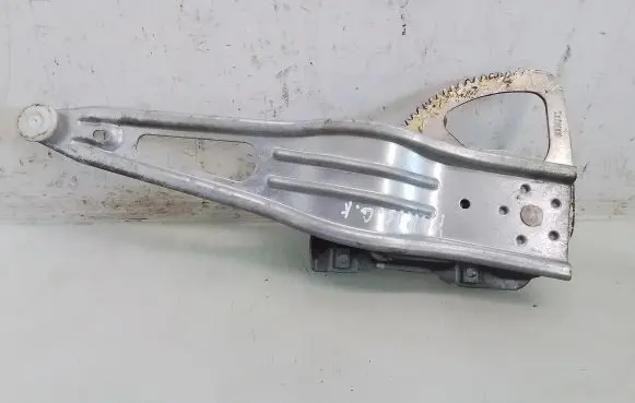 Toyota Yaris Sliding door manual window regulator 