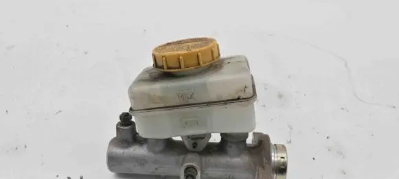 Subaru Forester SG Master brake cylinder