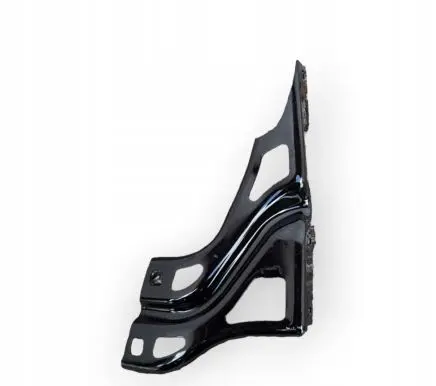 Audi Q3 8U Fender mounting bracket 8u0821135