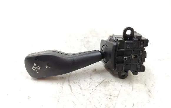 BMW 3 E46 Indicator stalk 8363662M 0110400
