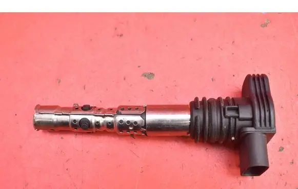 Volkswagen PASSAT B5.5 High voltage ignition coil U5003