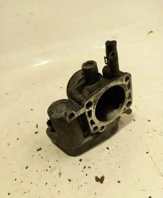 Opel Zafira A Throttle valve 25177983