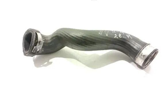 Audi A4 S4 B7 8E 8H Intercooler hose/pipe