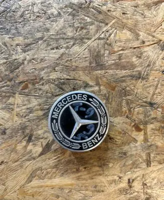 Mercedes-Benz E W212 Original wheel cap A1714000025