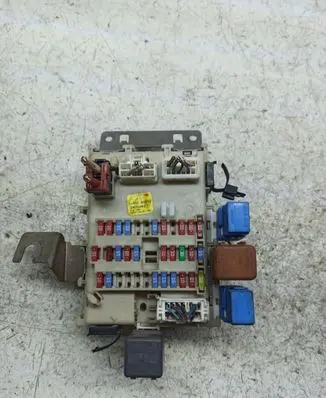 Nissan Almera Tino Fuse module 24350BU210
