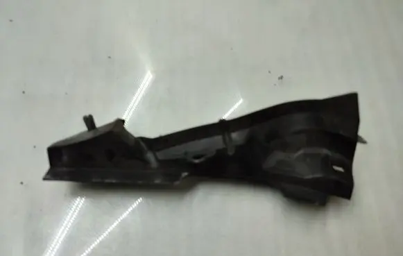 Audi A6 S6 C7 4G Fender mounting bracket 4G0805234