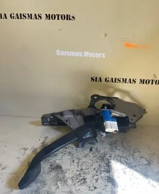 Volvo XC60 Brake pedal 31302348