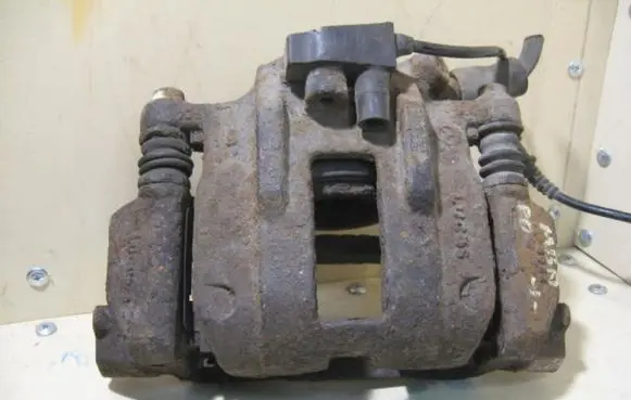 Mercedes-Benz A W168 Front brake caliper