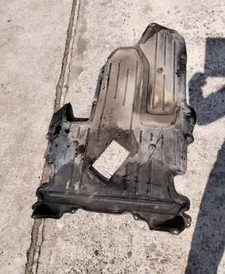 BMW 5 E60 E61 Engine splash shield/under tray 