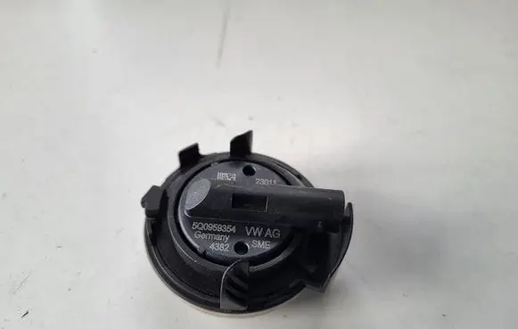 Skoda Superb B8 (3V) Airbag deployment crash/impact sensor 5Q0959354