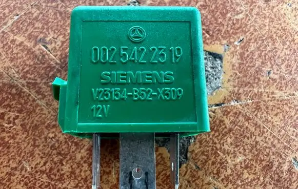 Mercedes-Benz A W168 Other relay 0025422319