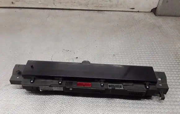 Renault Espace - Grand espace IV Speedometer (instrument cluster) P8200288014H