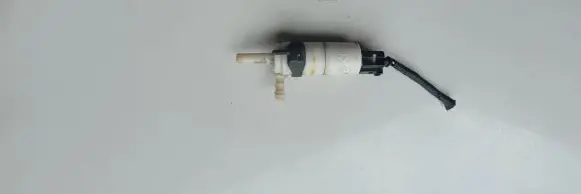 Hyundai ix35 Rear window washer spray nozzle 