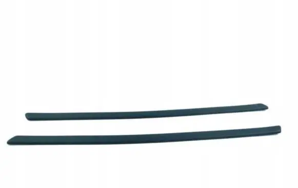 Ford Focus Front bumper splitter molding 1073617