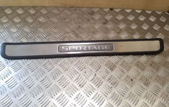KIA Sportage Front sill trim cover 858751F000
