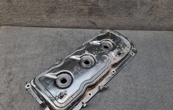 Audi A6 S6 C5 4B Rocker cam cover 059103469K 059103470H