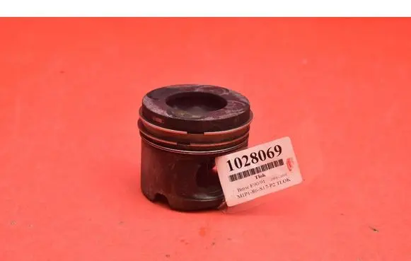 Piston