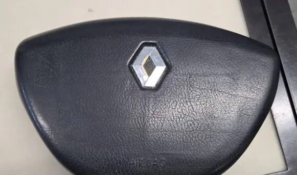 Renault Master II Steering wheel airbag 820018863 168N32760125