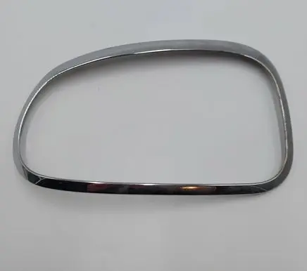 Rear/tail light trim molding