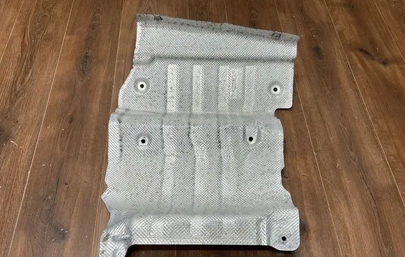 Mercedes-Benz E W213 Exhaust heat shield A2136800122