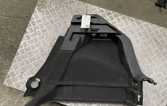 Audi A1 Trunk/boot side trim panel 82A867428