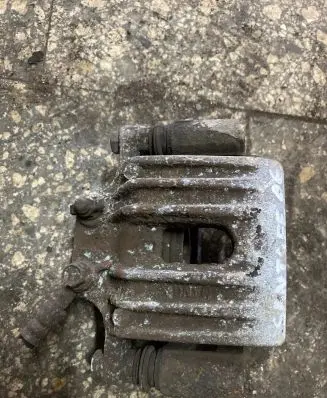 Hyundai Santa Fe Rear brake caliper